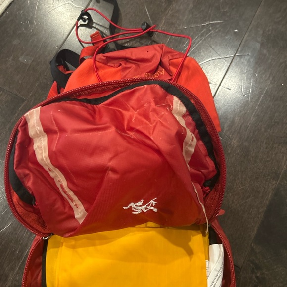 Arc'teryx Fiery Orange Backpack - Picture 6 of 8